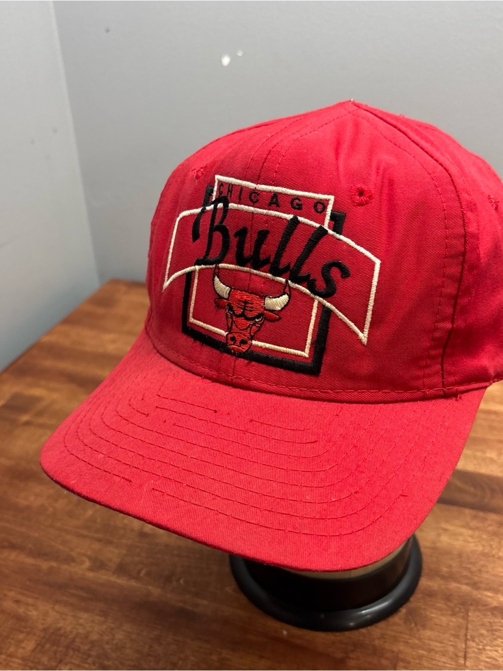 Vintage Chicago Bulls Embroidered Logo Hat Red Snap Back NBA  Poor Condition